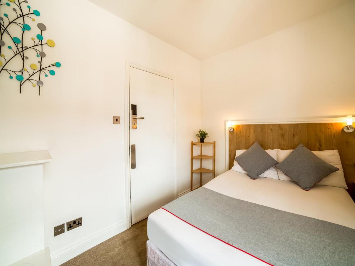 Oyo Tamtam Acton Hotel ลอนดอน ภายนอก รูปภาพ