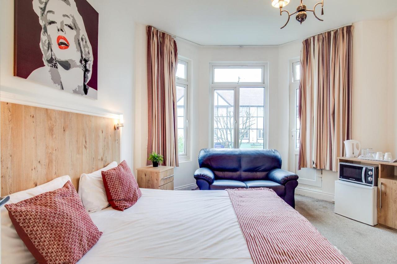 Oyo Tamtam Acton Hotel ลอนดอน ภายนอก รูปภาพ