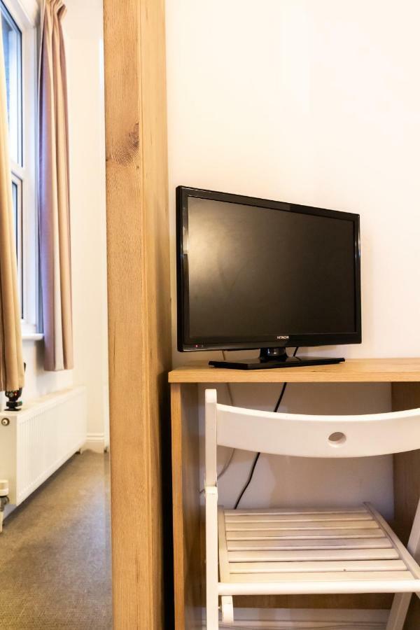 Oyo Tamtam Acton Hotel ลอนดอน ภายนอก รูปภาพ