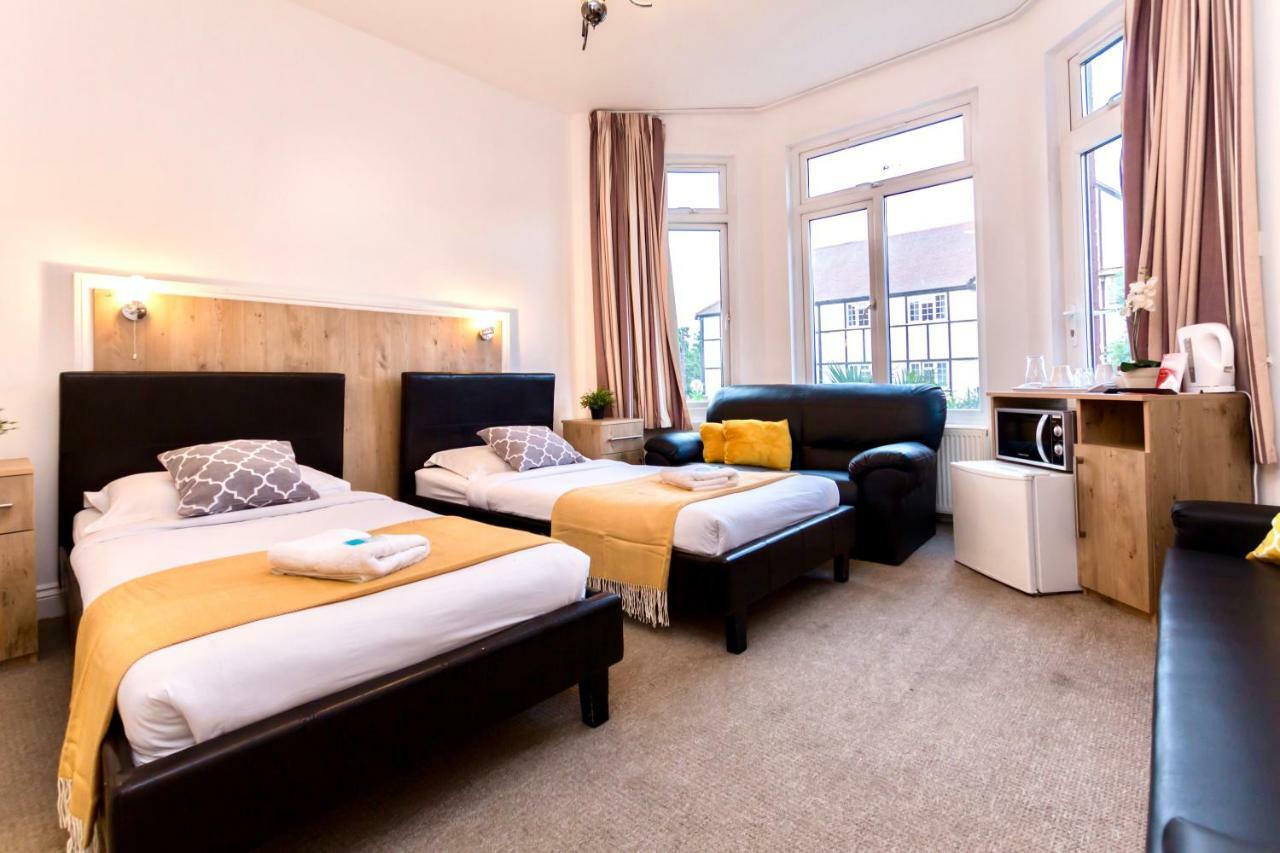 Oyo Tamtam Acton Hotel ลอนดอน ภายนอก รูปภาพ
